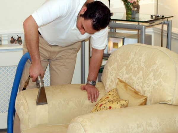 CÁCH BẢO QUẢN VÀ LÀM SẠCH GHẾ SOFA